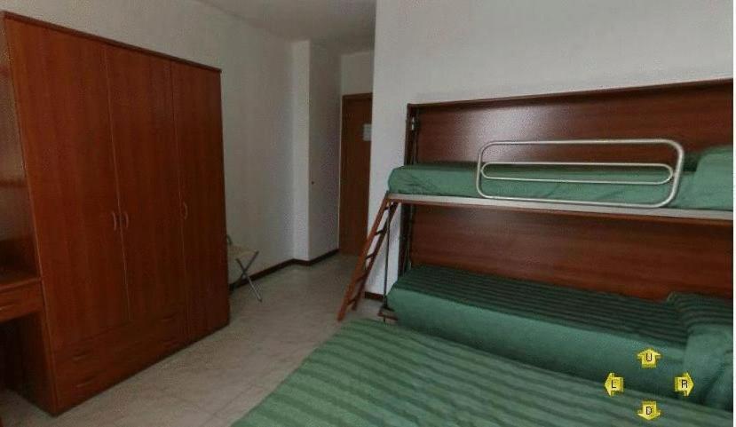Ulivo Hotel Diano Marina Bagian luar foto