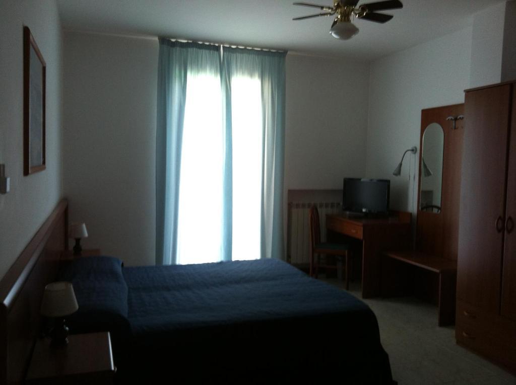 Ulivo Hotel Diano Marina Ruang foto